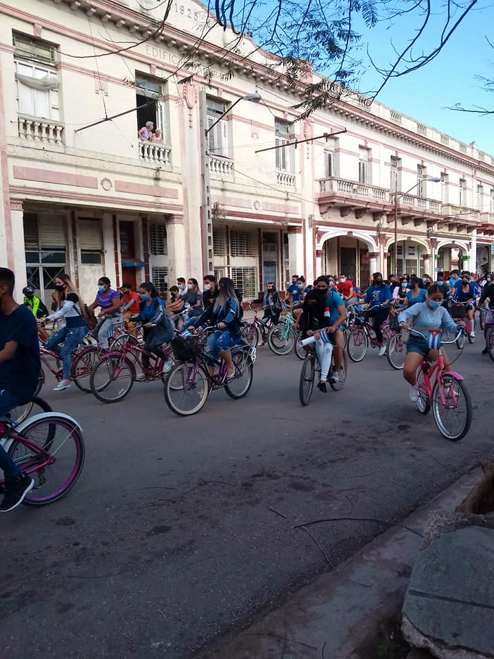 Jóvenes de Güines reafirman su convicción revolucionaria y condenan el bloqueo.