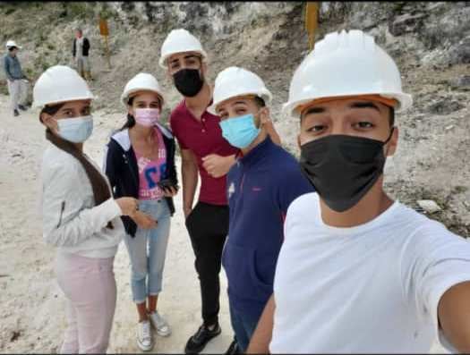 Students from the University of Mayabeque carry out an internship at the Roberto Coco Peredo Business Unit.