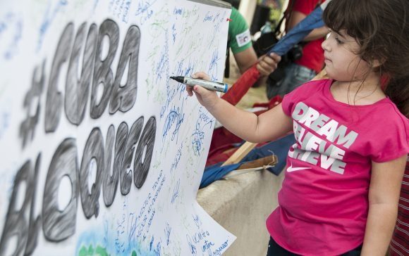 El bloqueo económico es una violación masiva, flagrante e inaceptable en contra de los derechos humanos del pueblo cubano».