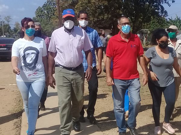 The Vice President of the Republic of Cuba, Salvador Valdés Mesa, visits the Osvaldo Sánchez Popular Council of Güines.