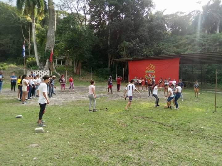 Campamento de pioneros exploradores de Jaruco acoge a estudiantes de escuelas pedagógicas.