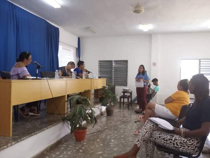 Jóvenes Comunistas de Jaruco intercambian con dirigentes de la organización.