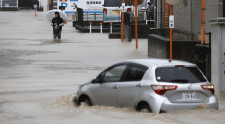 Fuertes lluvias provocan alerta de evacuación en Japón.