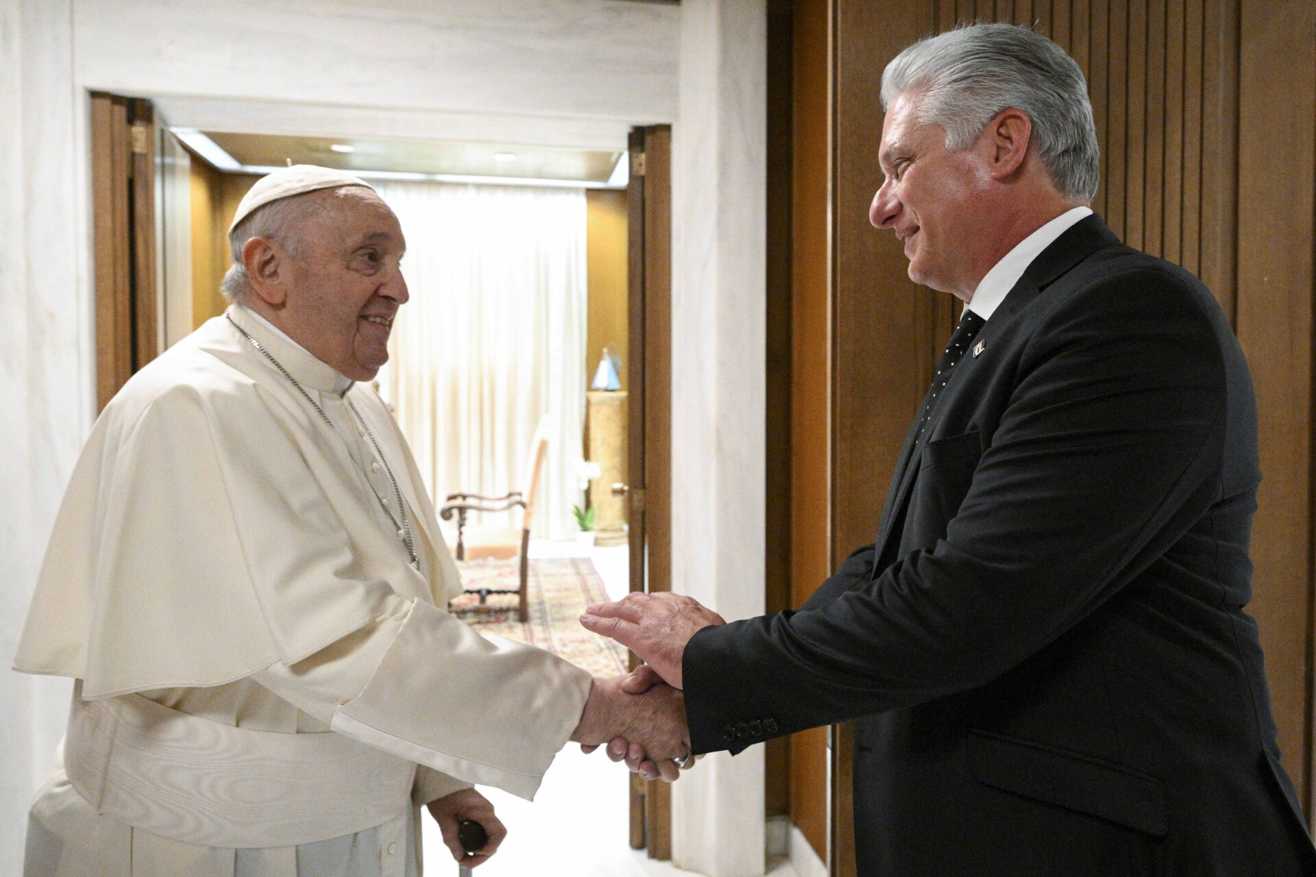 Sostiene Díaz-Canel encuentro con el Papa Francisco