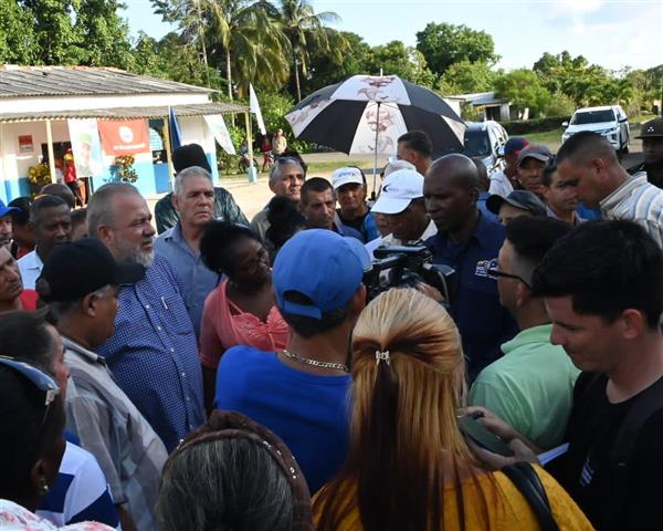 Cuba trabaja en recuperación de zonas afectadas por lluvias.