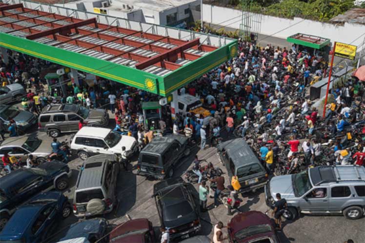 Nueva crisis de combustible por las acciones de las pandillas. Foto: Prensa Latina