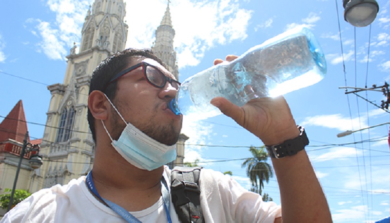 Termómetros ascienden a 48 grados centígrados en Panamá