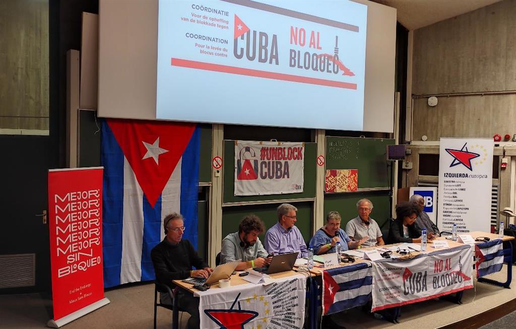 Denuncian en Cumbre de los Pueblos bloqueo de EEUU contra Cuba.