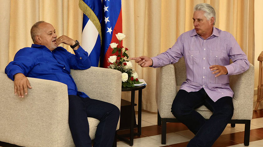 Dialogó Presidente cubano con Diosdado Cabello.