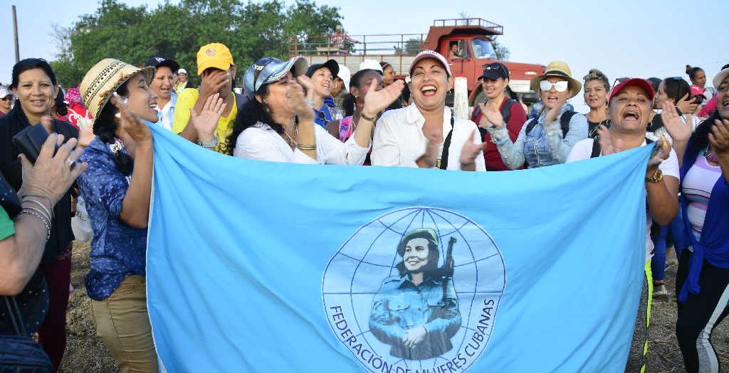 Central de Trabajadores de Cuba saluda a Federación de Mujeres Cubanas.