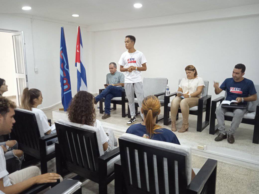 Delegados de Mayabeque a Asamblea Nacional de la Federación de Estudiantes de la Enseñanza Media recorrieron capital provincial.
