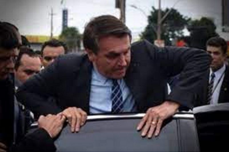 Alertan sobre posible fuga de Bolsonaro de Brasil ante acusaciones