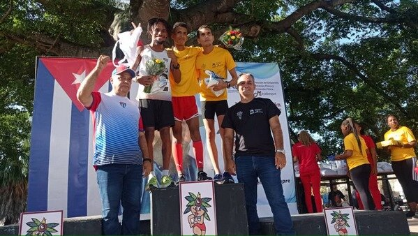 Ganadores en la Carrera Ideal Olímpico de Mayabeque.