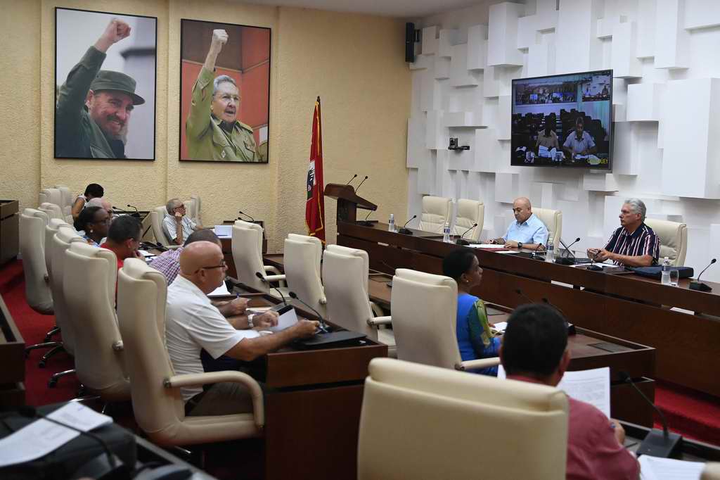 Evalúa Díaz-Canel labores de recuperación en territorios afectados por eventos climatológicos