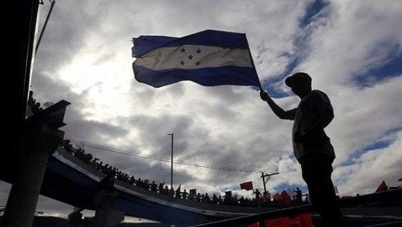 Convocan a movilización en defensa del orden constitucional en Honduras.