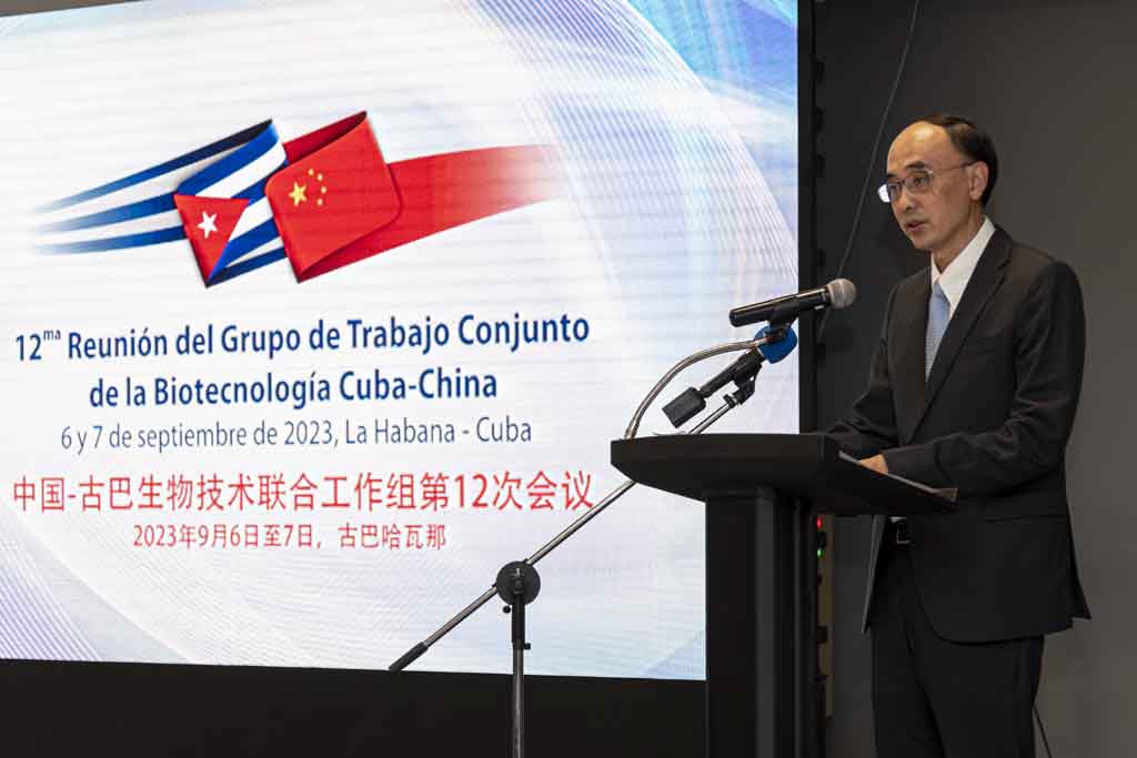 Cuba pondera cooperación biotecnológica con China