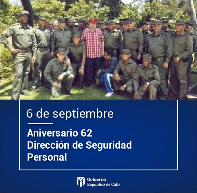 Felicitan a miembros de la Dirección de Seguridad Personal.