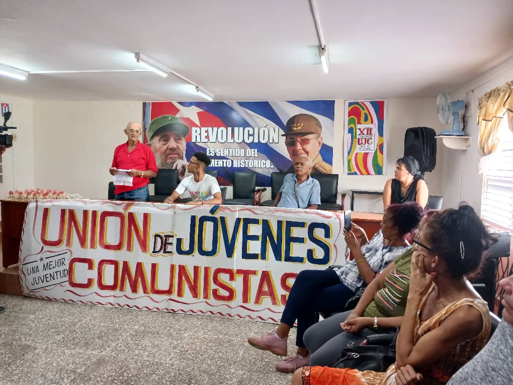 Diálogo entre jóvenes comunistas de ayer y de hoy