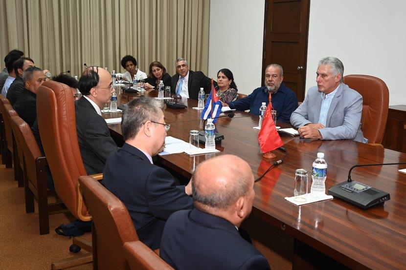 Cuba y China estrechan cooperación en materia biotecnológica