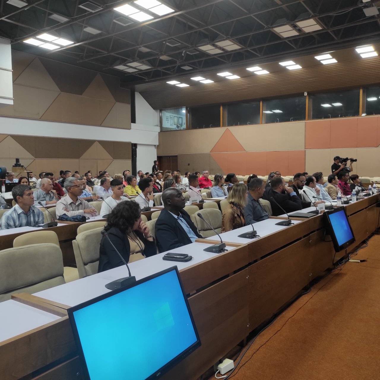 Representada Universidad de Mayabeque en Fórum de Ciencia y Técnica de la Empresa Comercializadora Frutas Selectas.