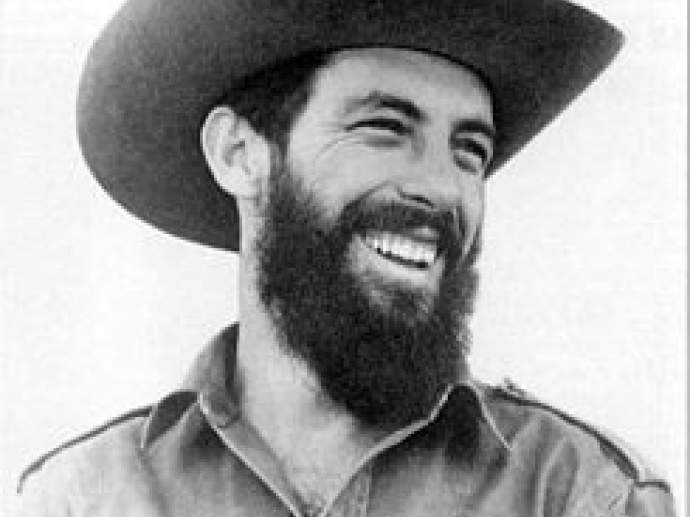 Cuba recuerda a Camilo Cienfuegos a 64 años de su desaparición física