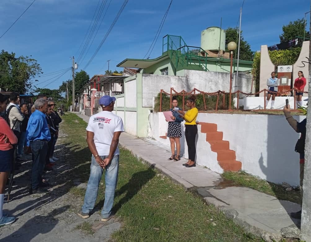 Honran en Jaruco a expedicionarios del Yate Granma