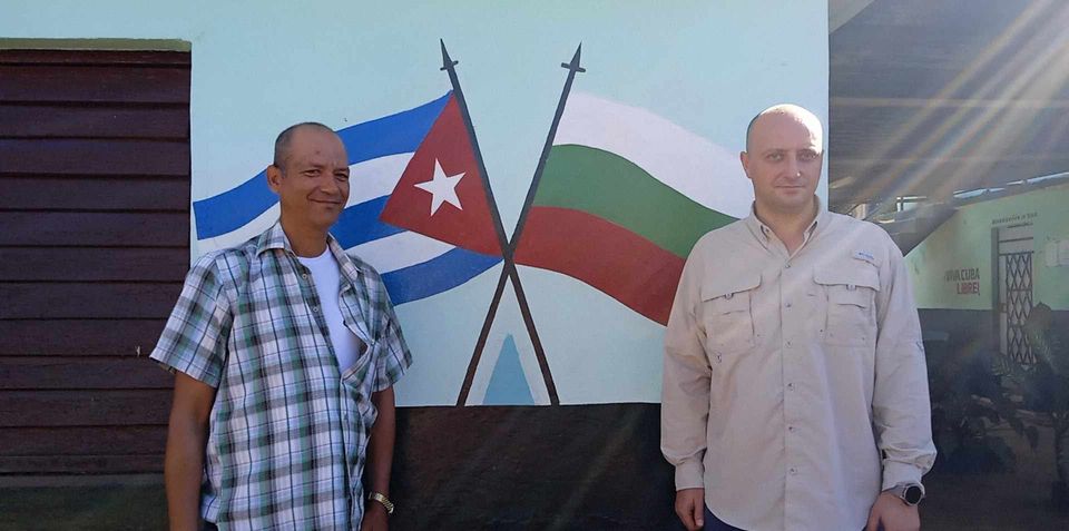 Intercambia embajador de Bulgaria con directivos y trabajadores de la Cooperativa de Producción Agropecuaria Amistad Cubano Búlgara