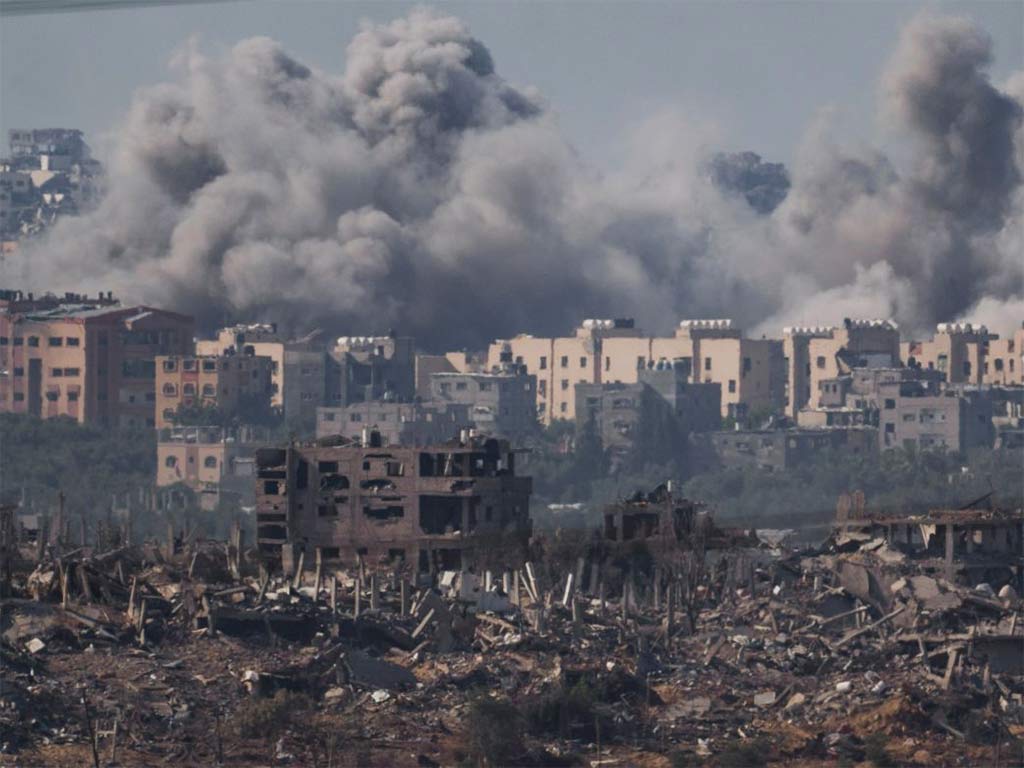 Más muertos en Gaza tras ataques contra ciudades y campamentos