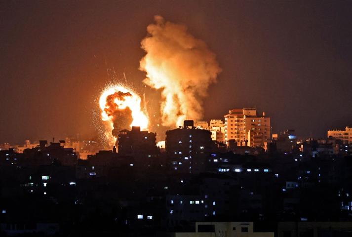 Bombardeos israelíes contra Gaza causan más muertos y heridos