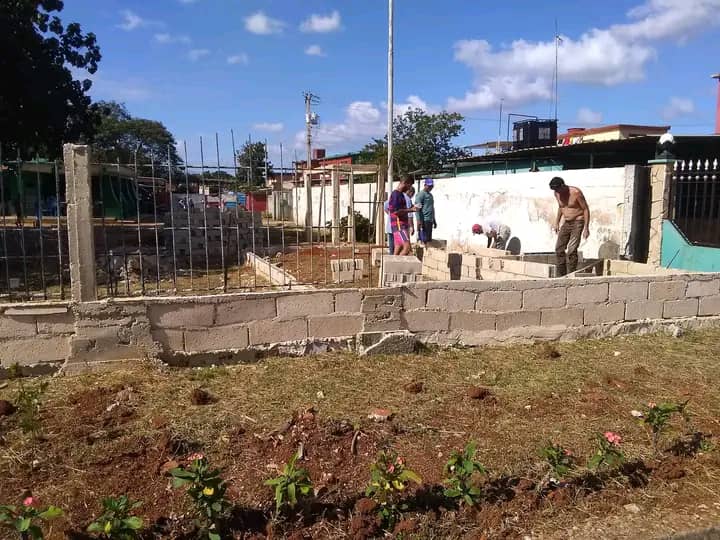 Acciones constructivas en Proyecto de Desarrollo Local Plaza de Quivicán