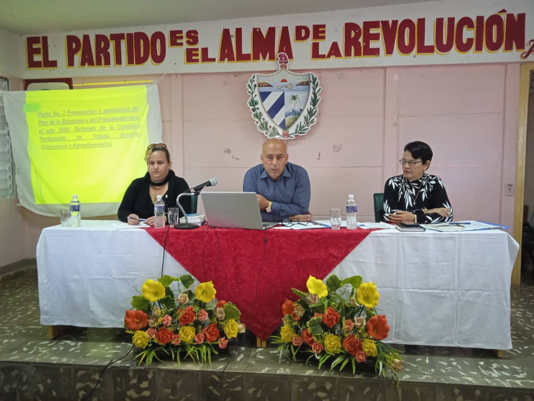 Desarrollaron en Quivicán Décima Sesión Ordinaria de la Asamblea Municipal del Poder Popular.