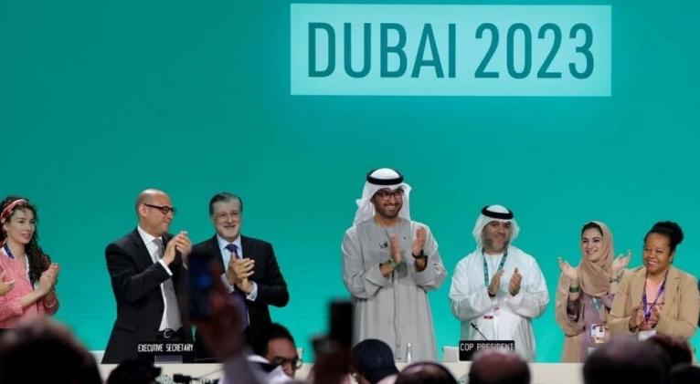 Acuerdo histórico en la COP28 para una transición que abandone las energías fósiles