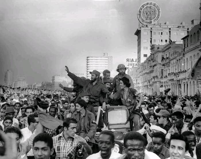 Hace hoy 65 años que el líder de la Revolución Cubana Fidel Castro arribara a La Habana en la Caravana de la Libertad junto a miembros del Ejército Rebelde.