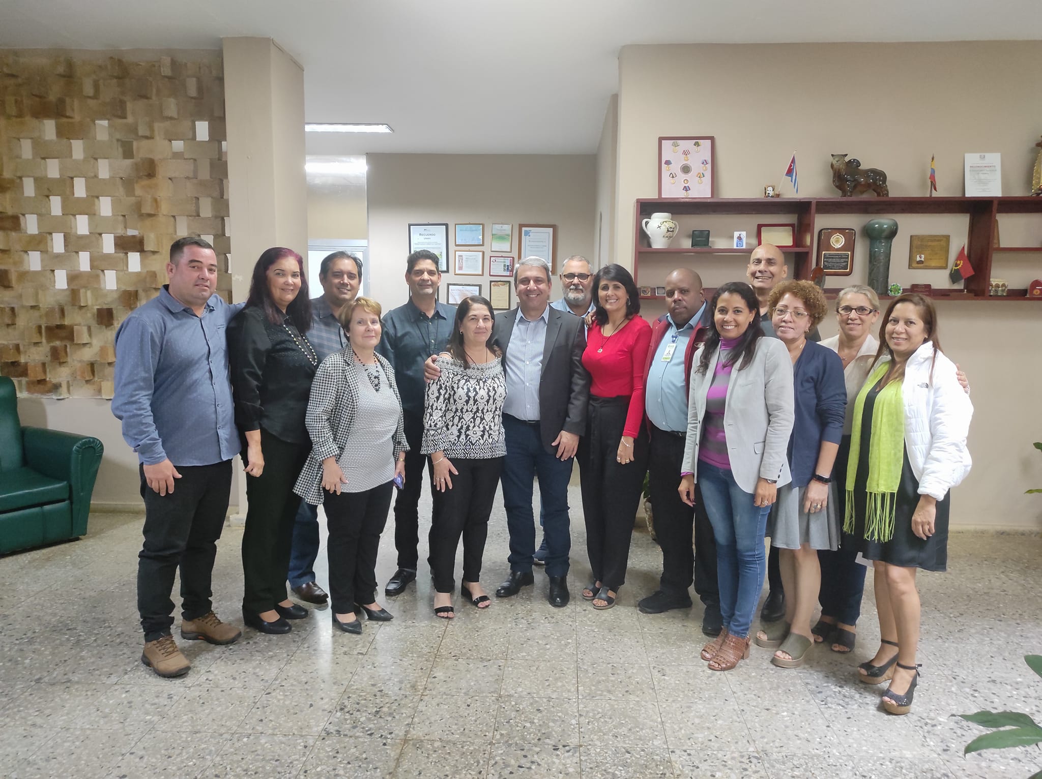 Realiza Ministro de Educación Superior visita de trabajo al Complejo Científico de Mayabeque