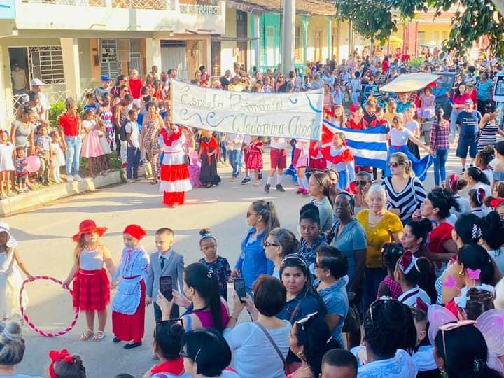 Rinden homenaje a José Martí en Güines