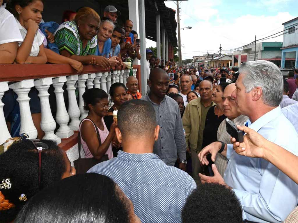 Presidente Díaz-Canel chequea prioridades en provincia de Cuba