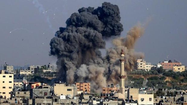 Israel bombardea las principales ciudades de la Franja de Gaza