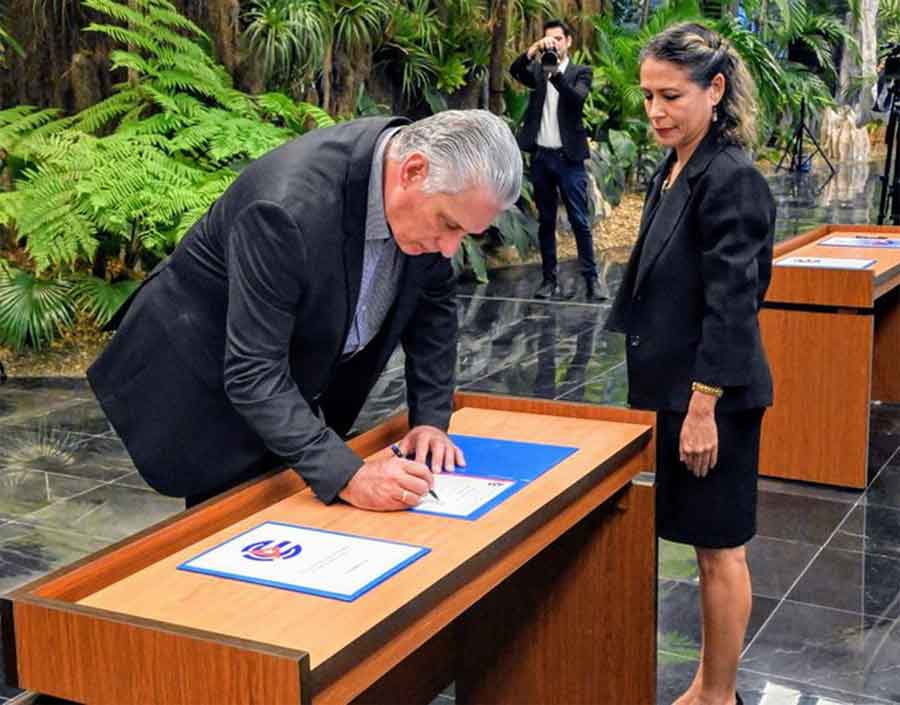 Ratifican dirigentes de Cuba compromiso con el pueblo y la Revolución