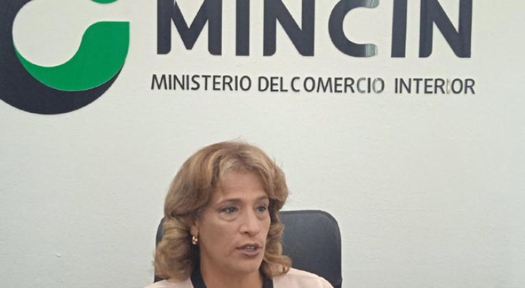 Informa titular del Ministerio de Comercio Interior sobre irregularidades con la leche.