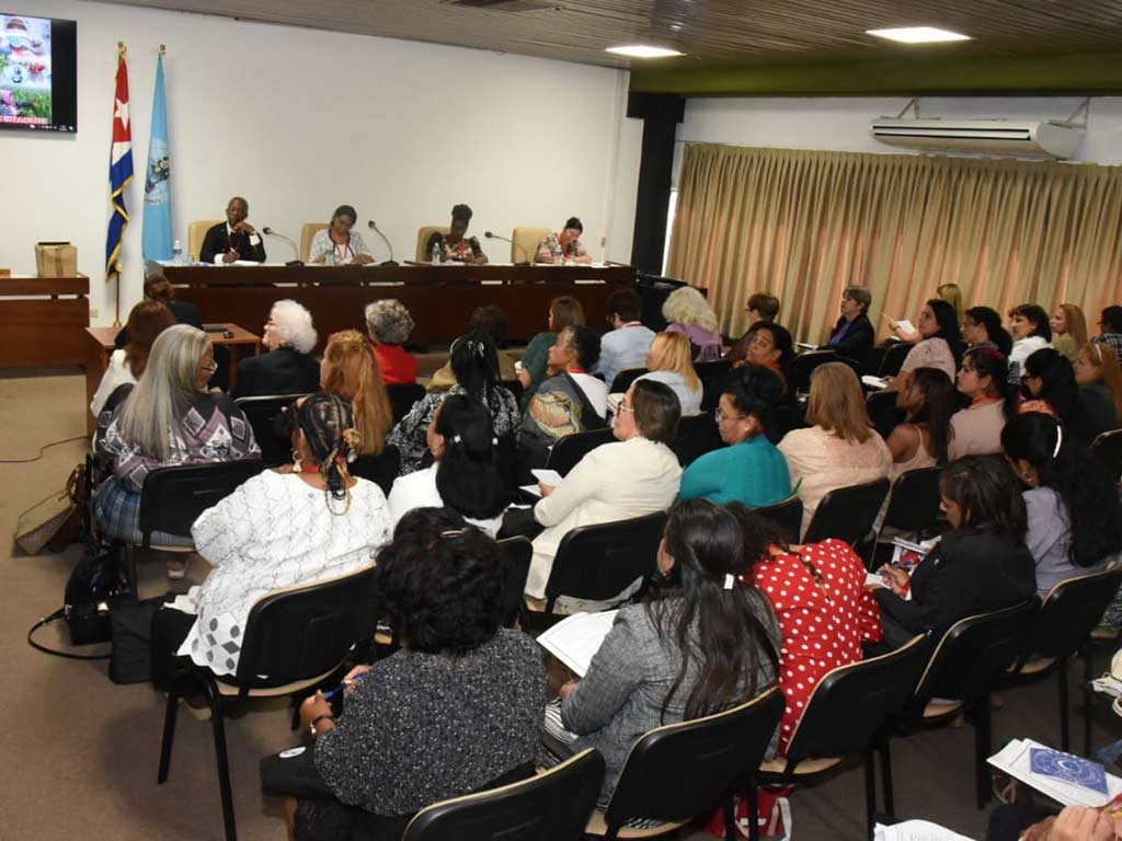Celebran en Cuba Día Internacional de la Mujer con desafíos
