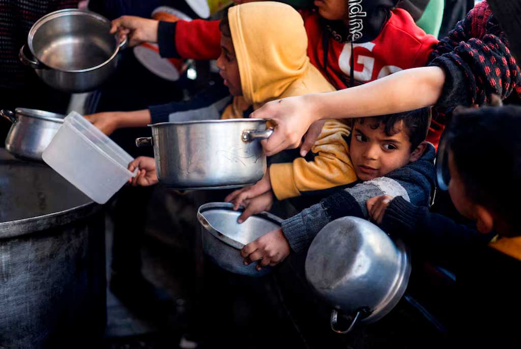Aumenta muerte de niños en Gaza por hambre