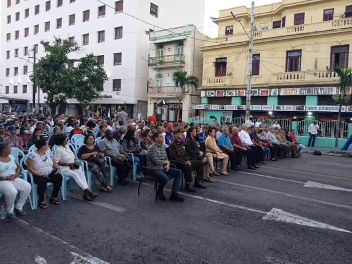 Díaz-Canel en acto por aniversario 63 del carácter socialista