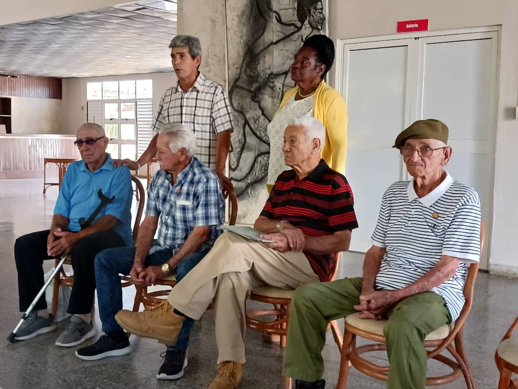 Rinden homenaje a los combatientes de Girón en Mayabeque