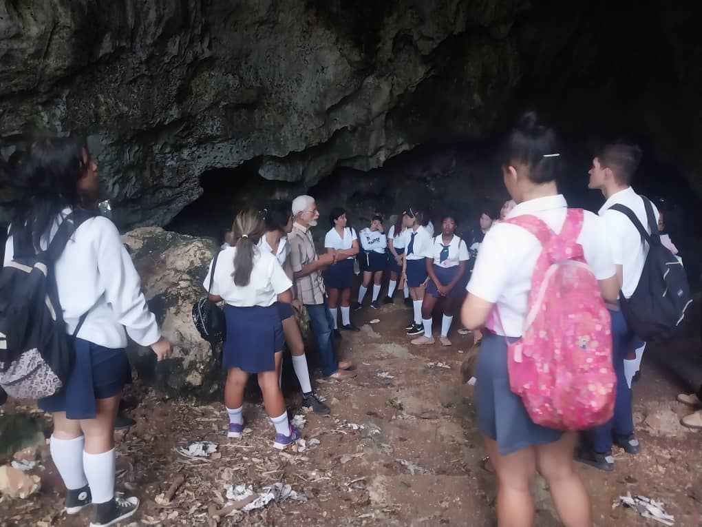 Volver a las Cuevas Loma de Candela