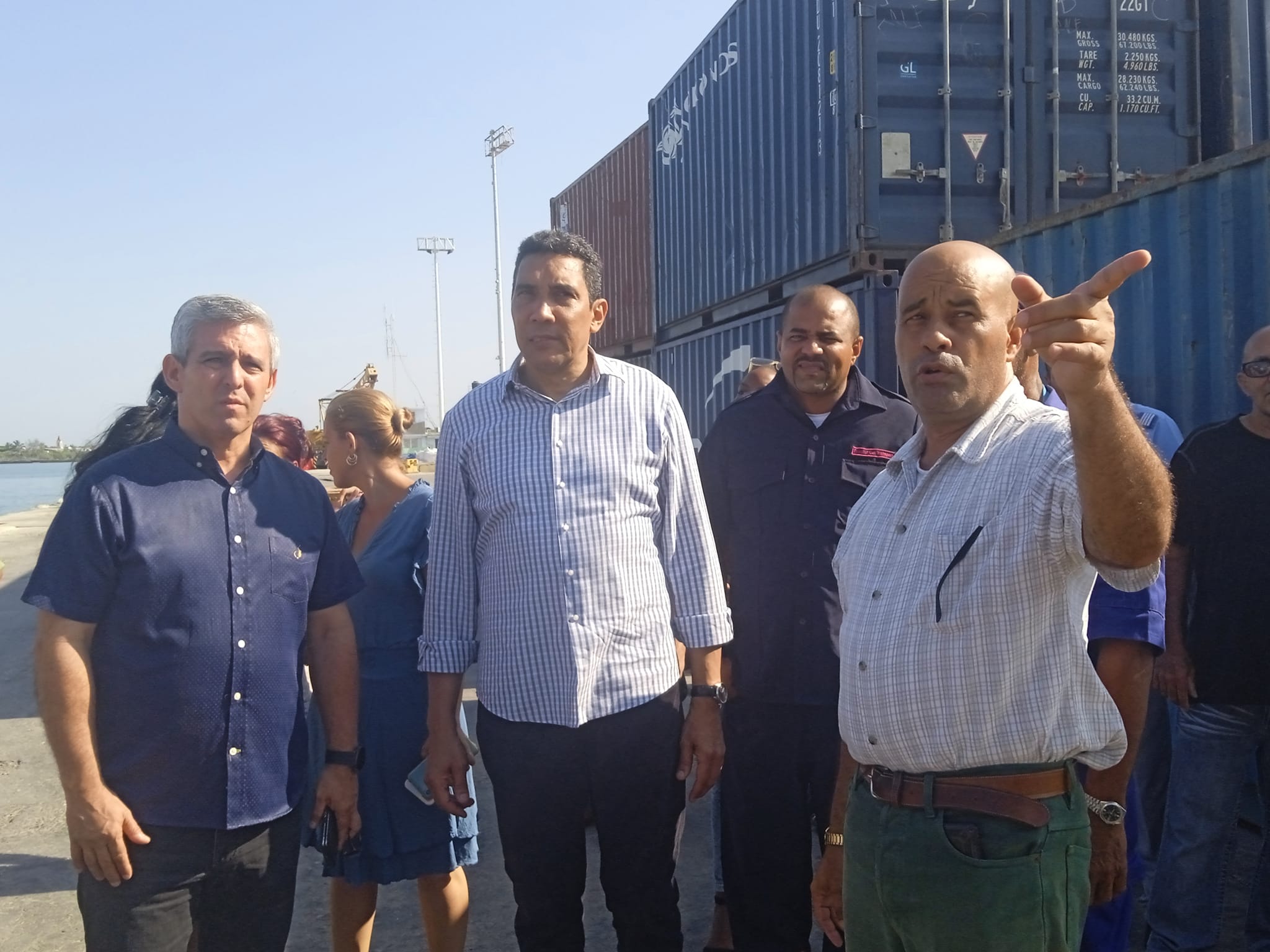 Intercambiaron Viceprimer ministro Jorge Luis Perdomo Di Lella y el ministro de transporte Eduardo Rodríguez Dávila con el pueblo de Batabanó