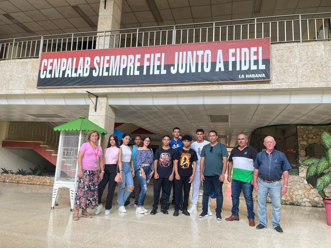 Estudiantes universitarios de Mayabeque visitaron Centro de Producción de Animales de Laboratorios.