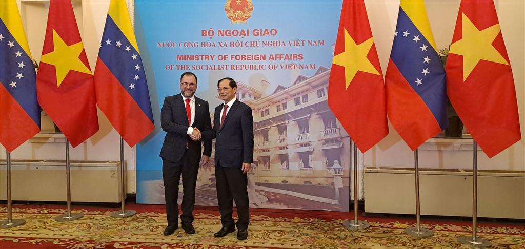 Venezuela y Vietnam afirman excelente estado de relaciones