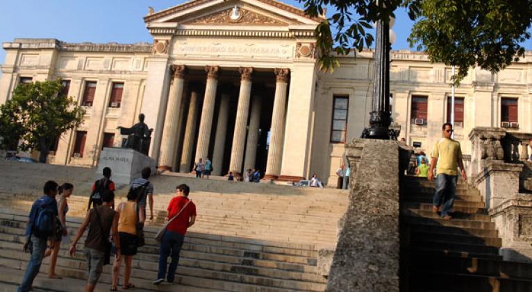 Informa Universidad de La Habana sobre matrículas para el curso 2024-2025.