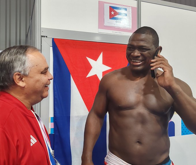 Tetracampeón olímpico Mijaín López agradece llamada de Díaz-Canel