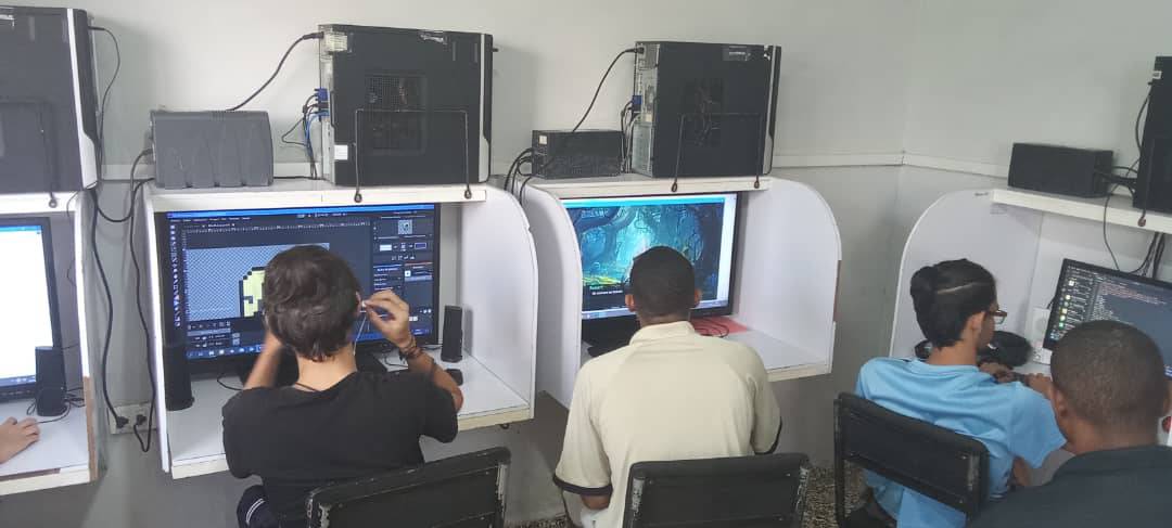 Ofrecen Taller de Electrónica Básica de Verano en Centro Tecnológico Provincial